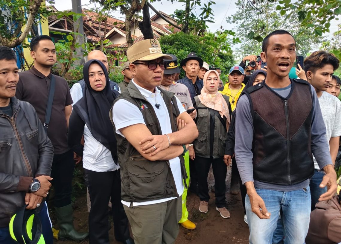 Ketua DPRD Kab. Bandung Mengaku Prihatin dan Menyampaikan Bela Sungkawa Kepada Keluarga Korban