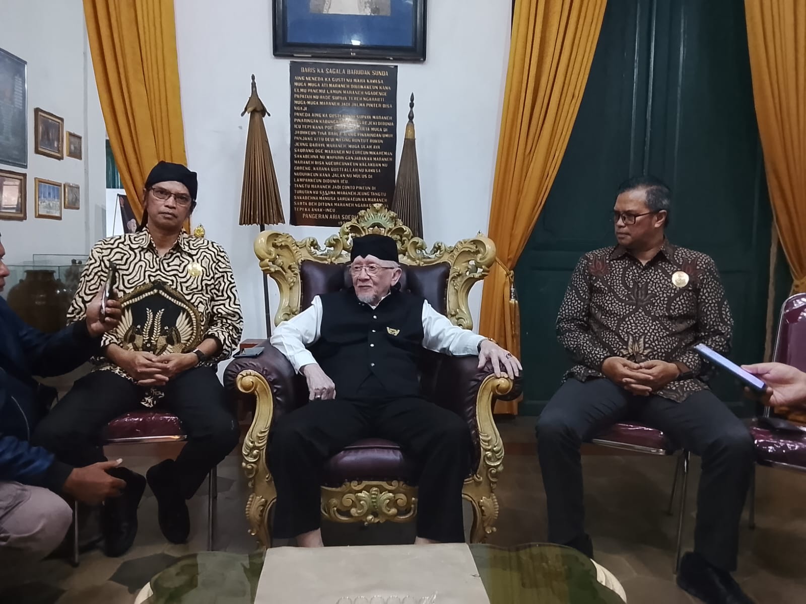 Diduga Cacat Hukum, YNWPS Tolak Keras Menara Smart Pole MPP Sumedang 