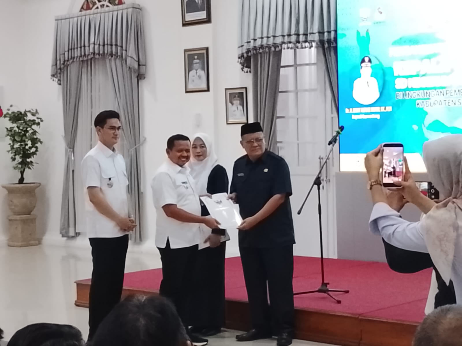 Disdik Gelar Rotasi Kepala Sekolah SD & SMP se-Kabupaten Sumedang 