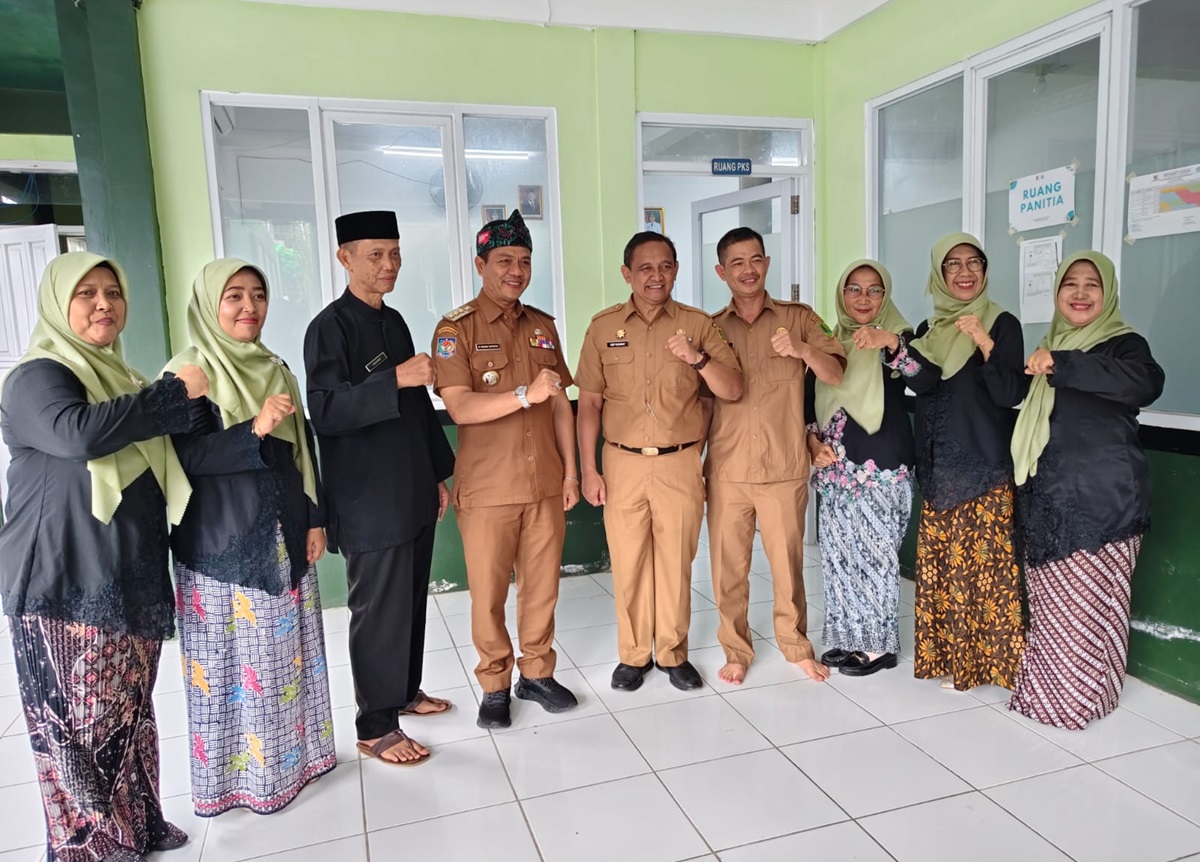 Wujud Nyata Kepedulian Kang DS,  Lakukan Kunjungan Ke Satuan Pendidikan Baik Tingkat SD maupun SMP