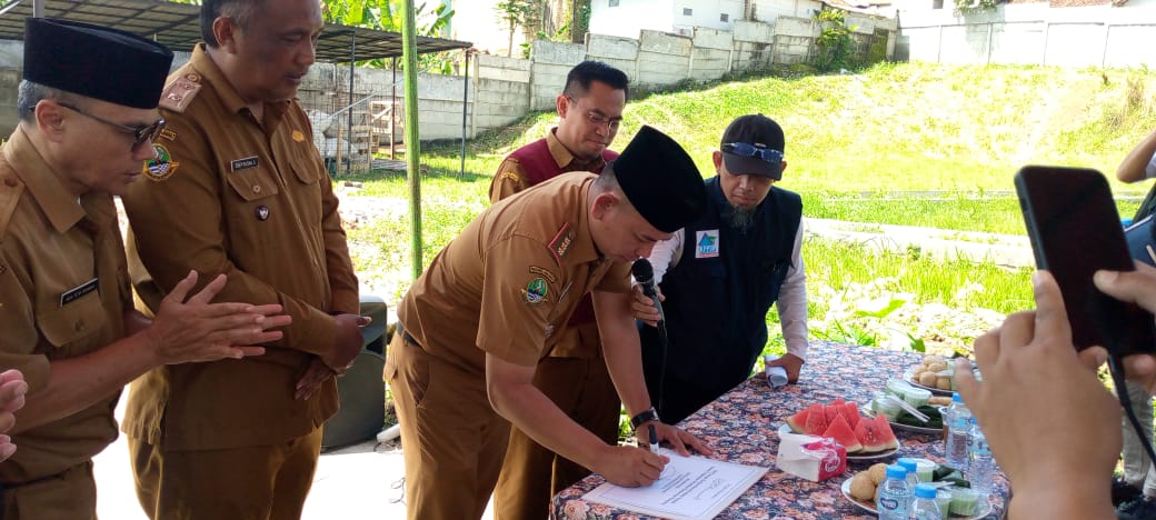 Camat Katapang Resmikan TPST Inscurator, Desa Pangauban Jadi Contoh Kelola Sampah