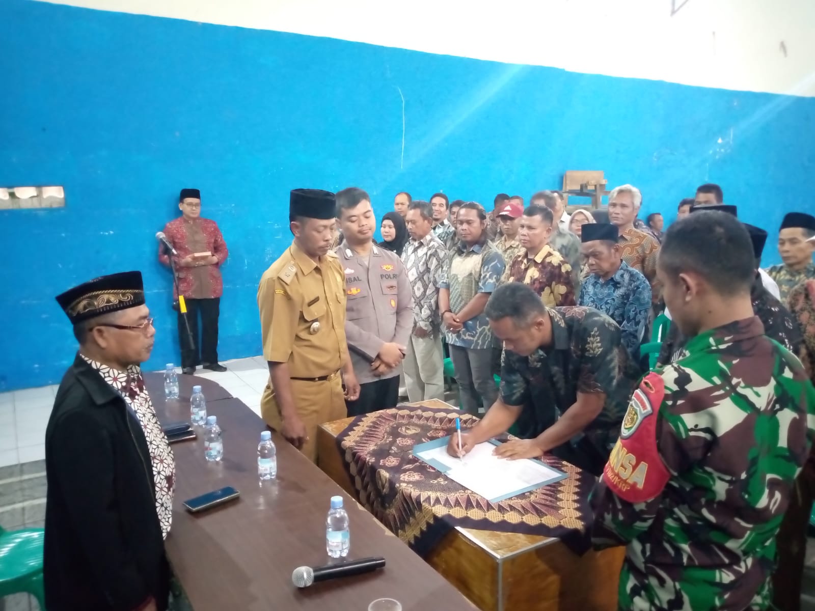 Kades Jatisari Lantik 13 RW dan 35 RT Masa Bakti 2026–2030