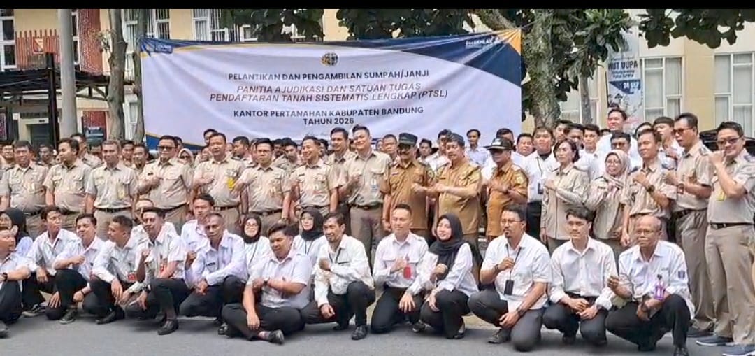 Lewat Pelantikan Panitia PTSL, Iim Rohiman Tancap Gas Kejar 40 Ribu Bidang Tanah Warga