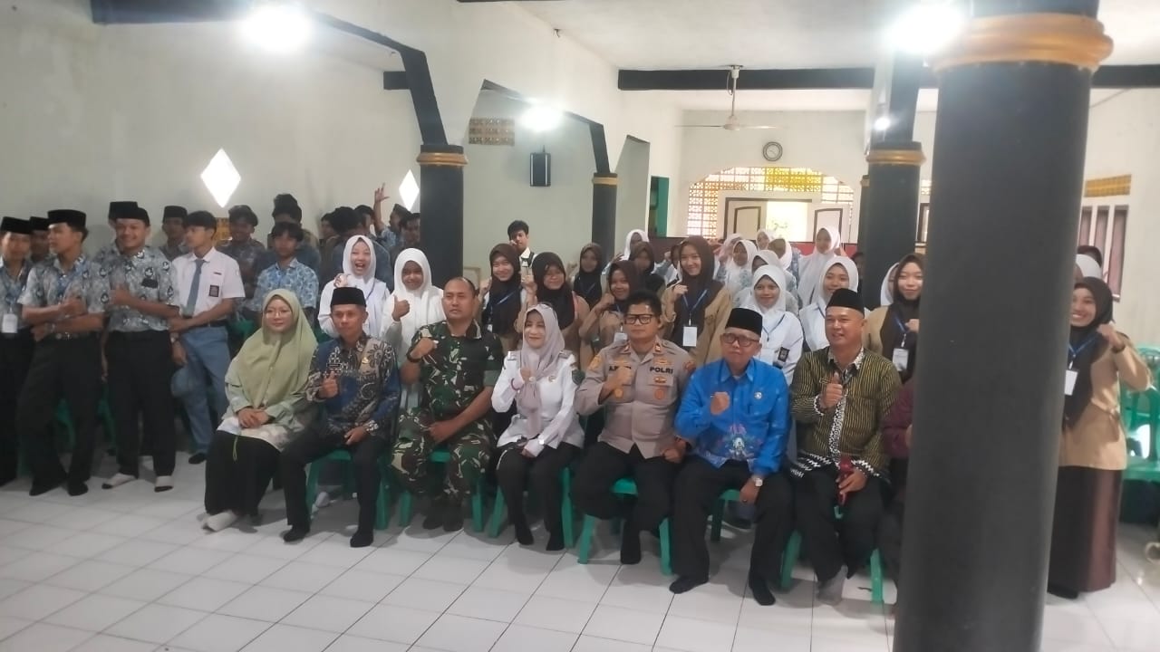 Cegah NAPZA, Kemenag Cihaurbeuti Sosialisasikan BRUS di Ponpes Ishlahul Mubtadiin