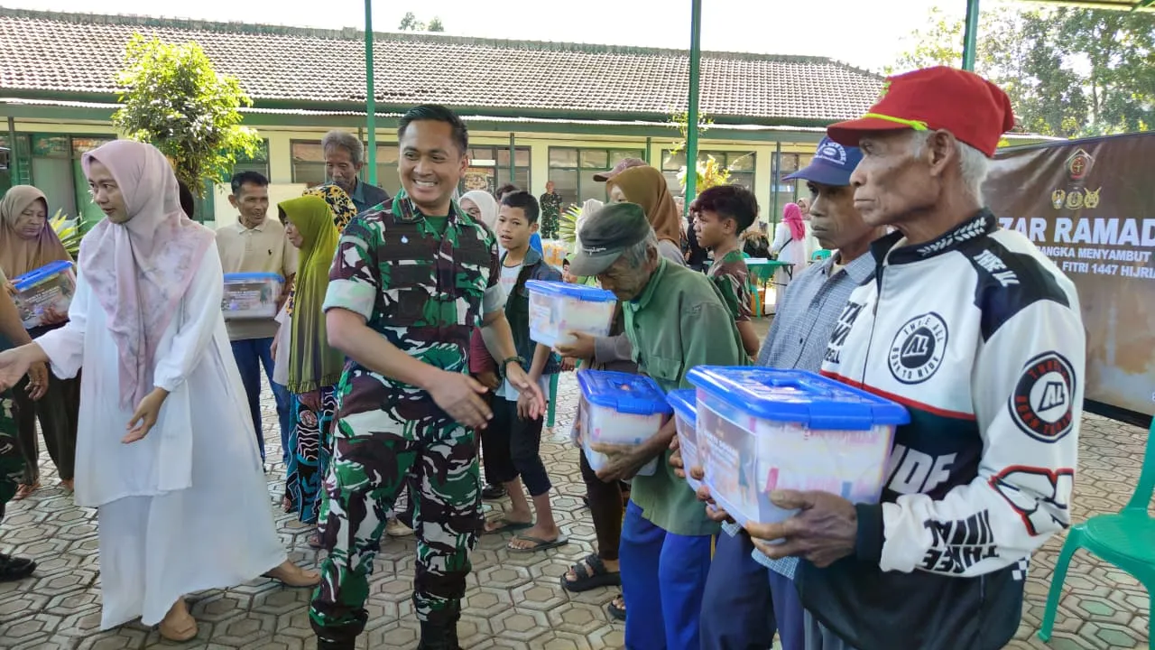 Berbagi Berkah Bagi Warga Kurang Mampu, Kodim 0610/Sumedang Gelar Bazar Ramadhan 2026