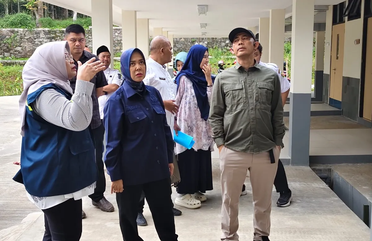 Plafon RSUD Baru Roboh, Ketua DPRD Geram: Kualitas Bangunan Dipertanyakan, Perbaikan Diminta Total