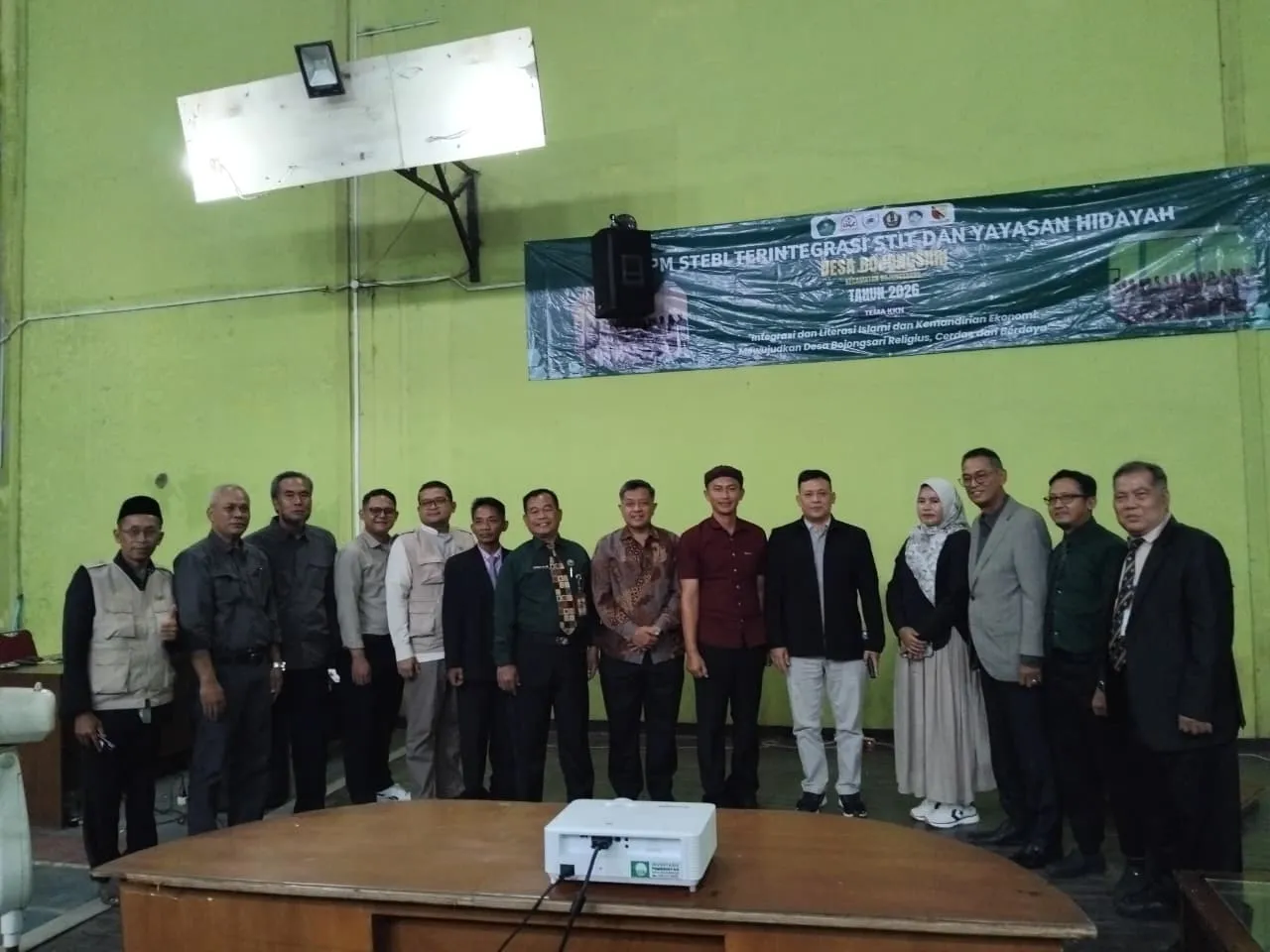 Berdayakan UMKM dan Literasi Islami, 58 Mahasiswa STAI Hidayah Tuntaskan KPPM