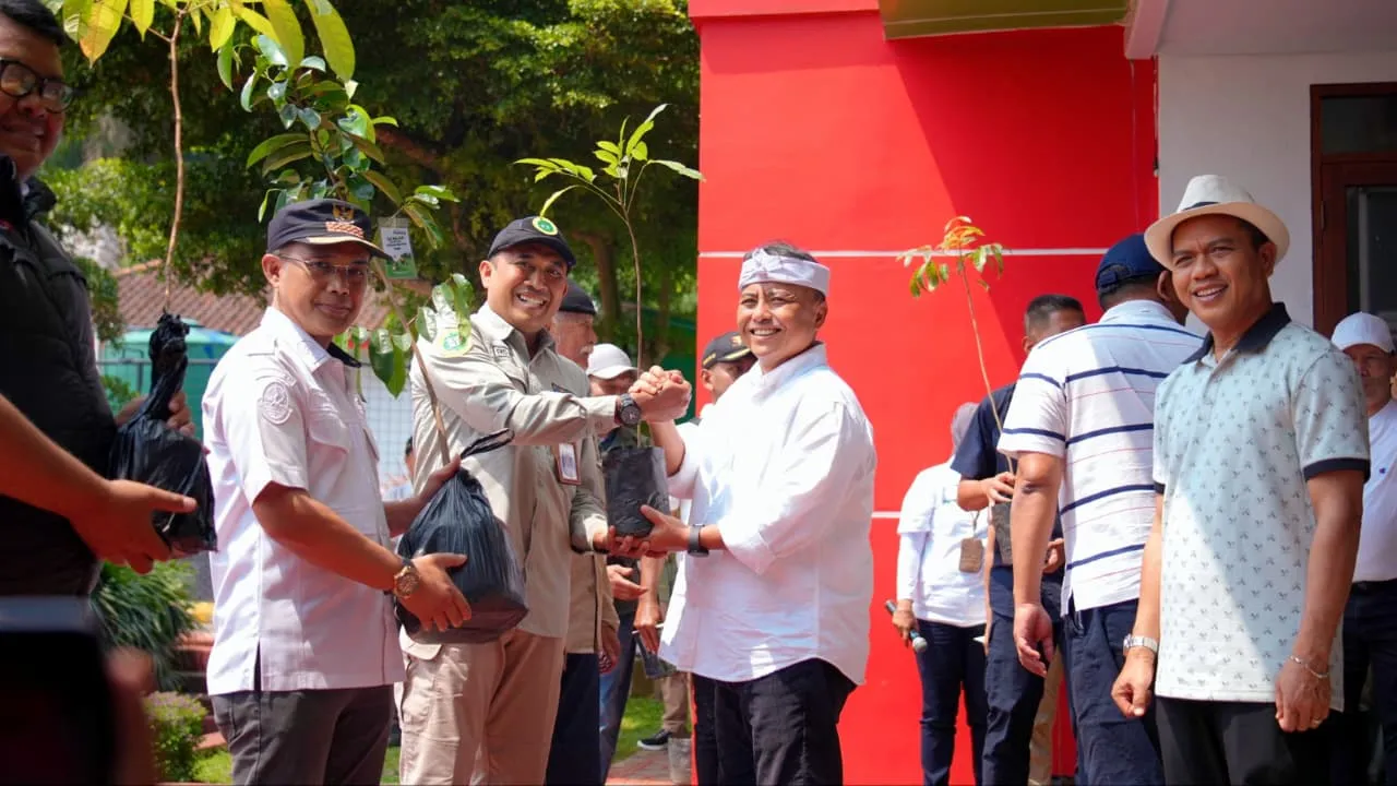Menteri LH Apresiasi KDS yang Konsisten Galakan Gerakan Tanam Pohon