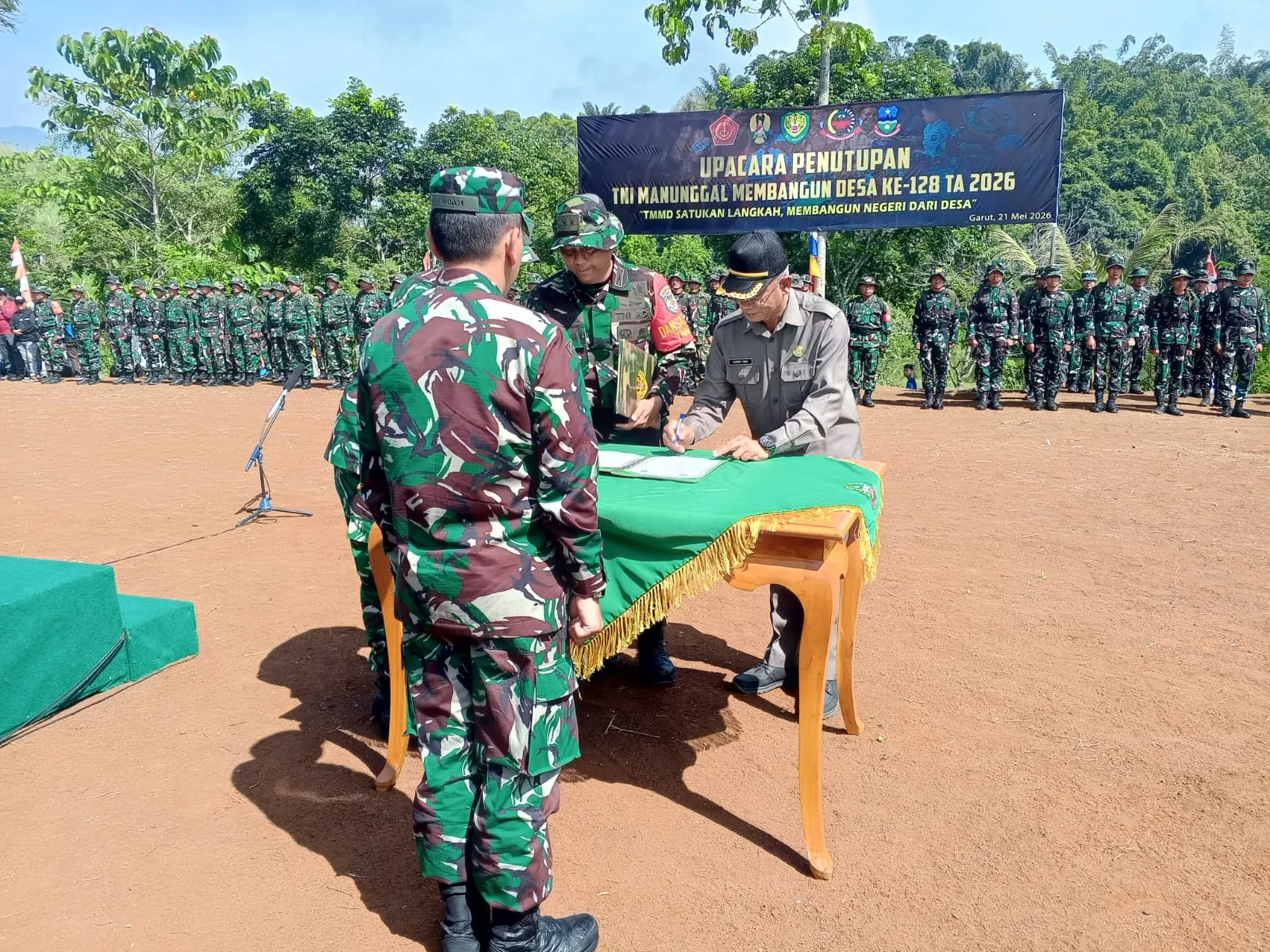 TMMD KE-128 Memperlihatkan Kuatnya Sinergi Antara TNI, Pemerintah Daerah, Polri, dan Masyarakat 
