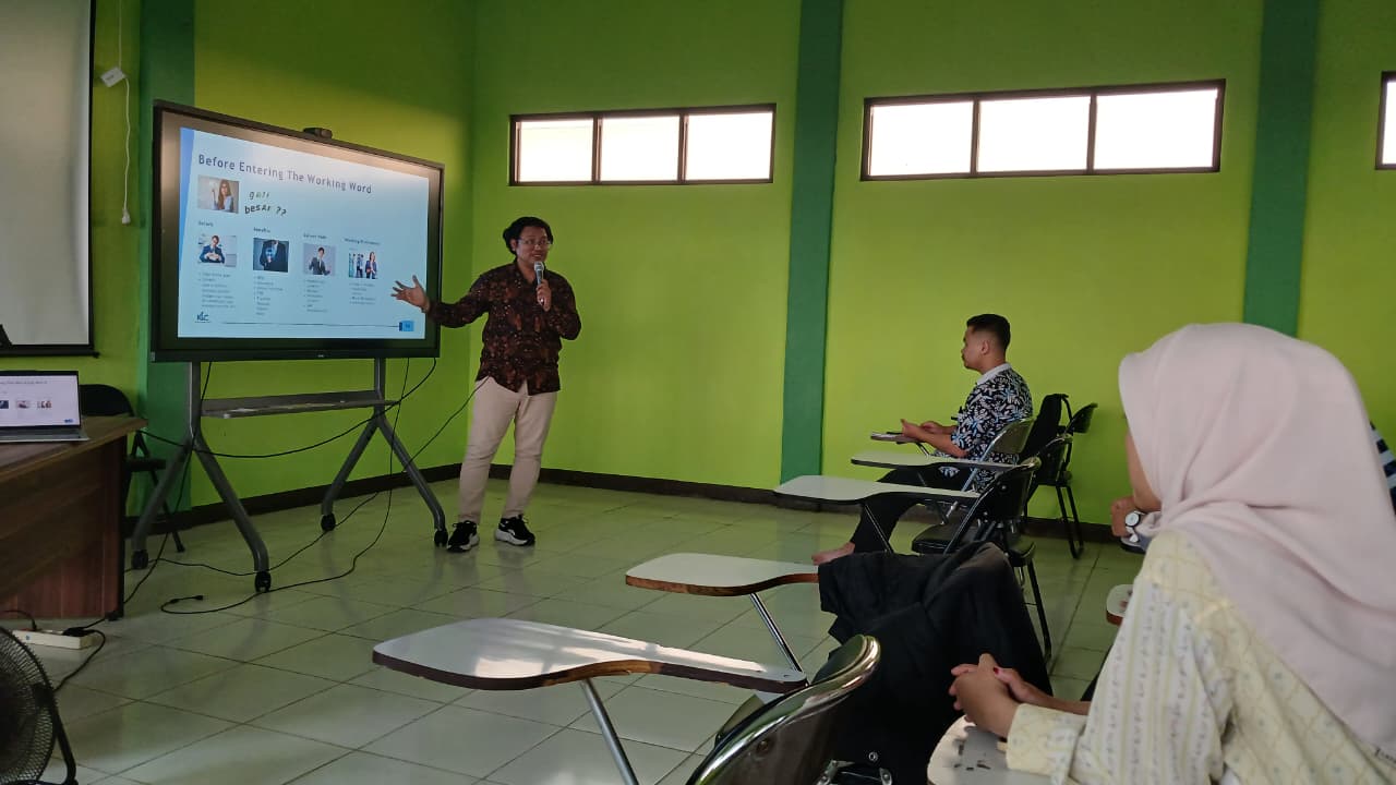 Perkuat Jiwa Kepemimpinan dan Enterpreneurship, Yayasan Hidayah Gelar Seminar Kewirausahaan