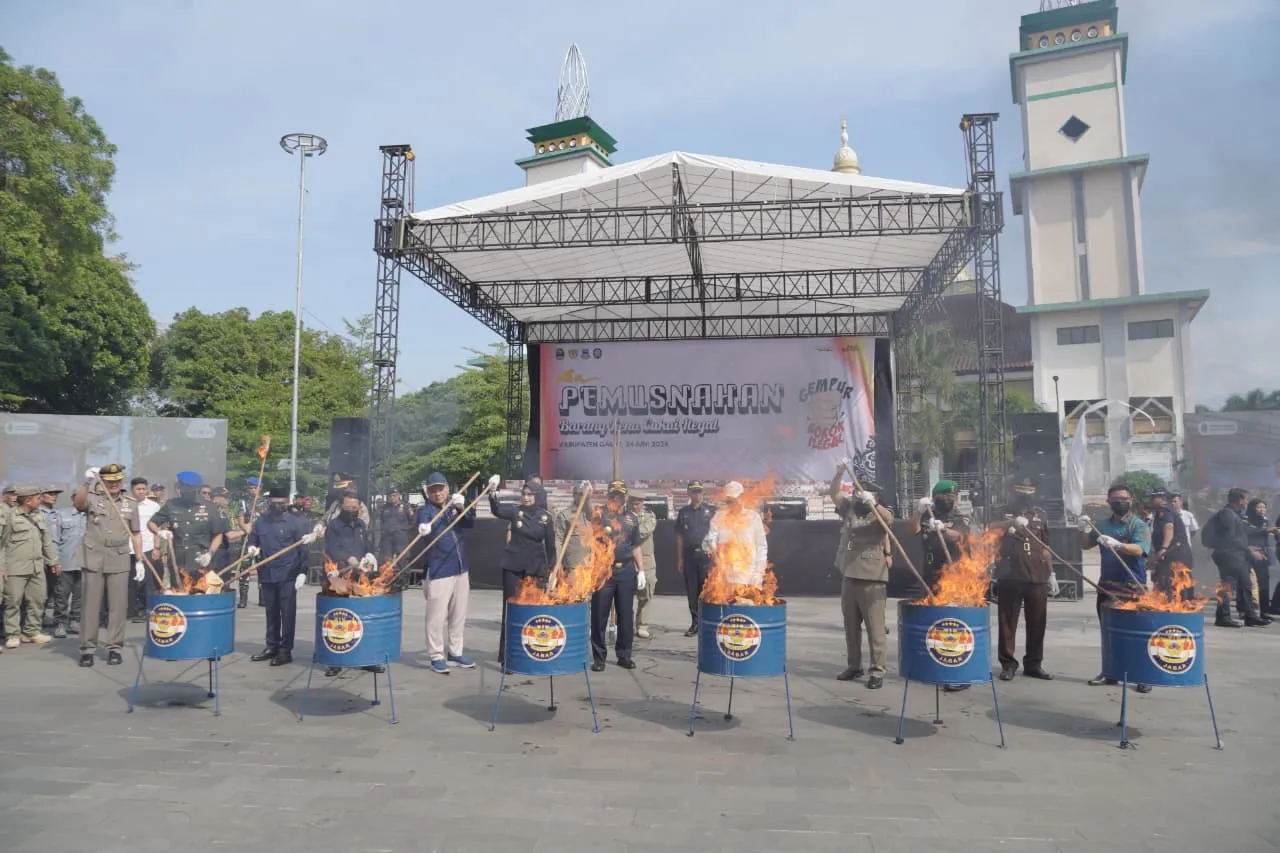 Bea Cukai Komitmen Transparansi Penindakan Rokok Ilegal Melalui Pemusnahan 44 Juta Batang