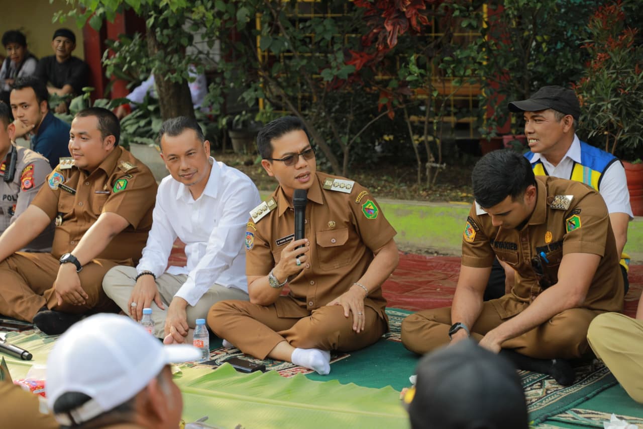 Antusiasme Warga Sambut Bupati KDS: Tasyakur Binikmat Program Normalisasi Sungai Cisungalah Solokanjeruk 