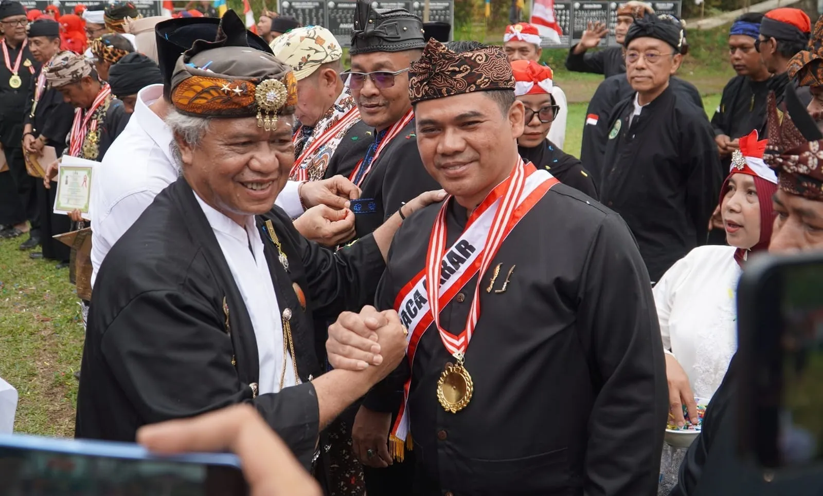 Maknai HUT ke-81 RI, Kabid Humas Polda Jabar Raih Galunggung Award 2026 atas Pelestarian Budaya