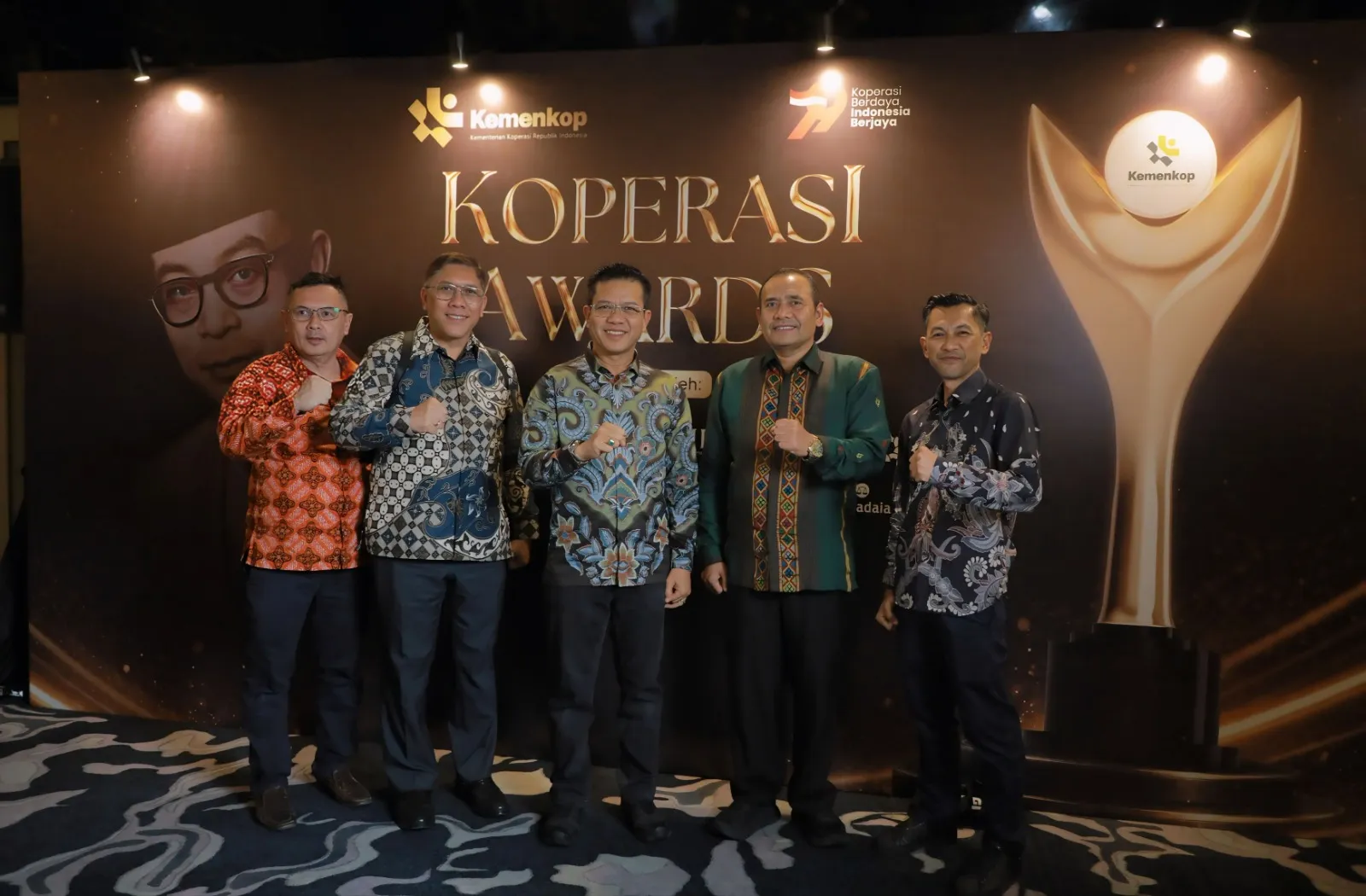 KDS Raih Penghargaan Bakti Koperasi Nayaka Mahambara dari Kementerian Koperasi