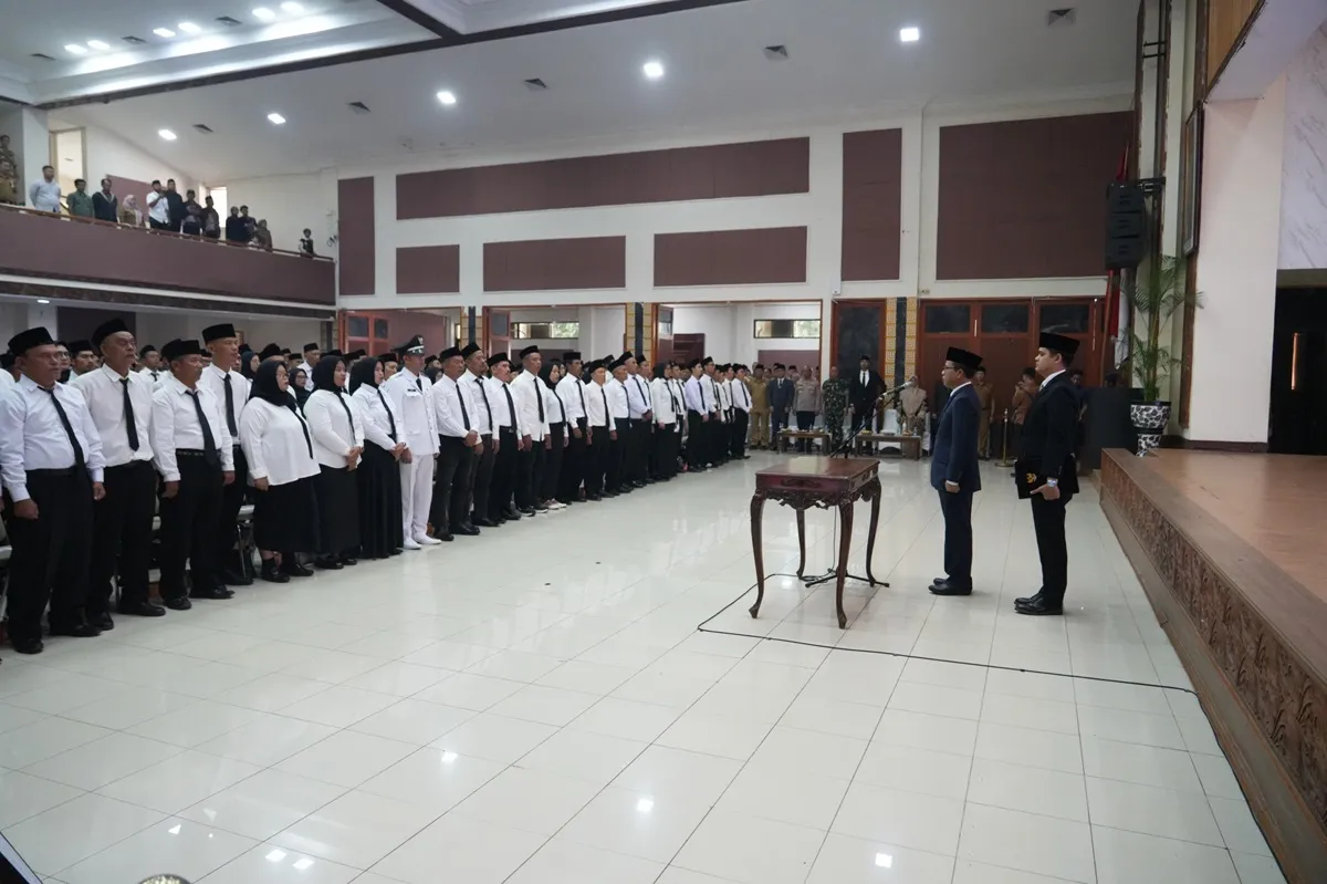 KDS Lantik Kepala Desa Jelegong dan Anggota BPD, Tekankan Kemitraan Sejajar untuk Kemajuan Desa