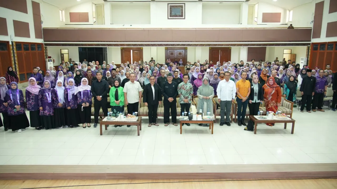 Bupati KDS Tegaskan Guru BK Harus Sudah Selesai Dengan Dirinya Sendiri 