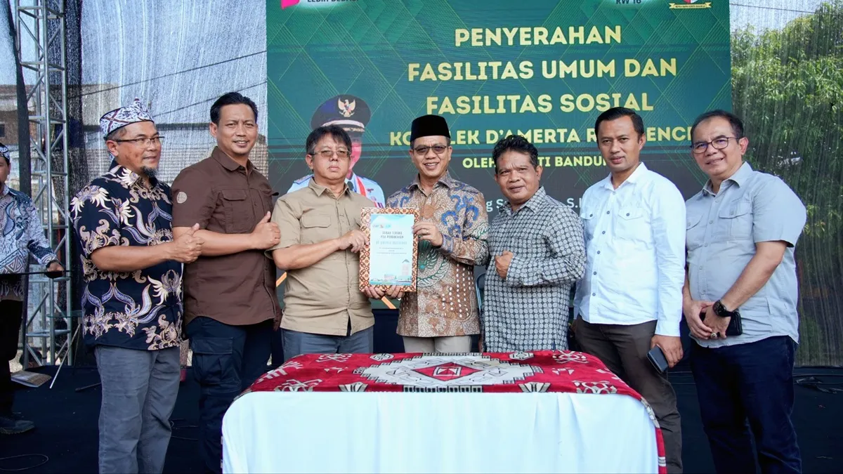 D’Amerta Serahkan Fasos-Fasum, Bupati KDS Ingatkan Warga Taat Bayar PBB-P2