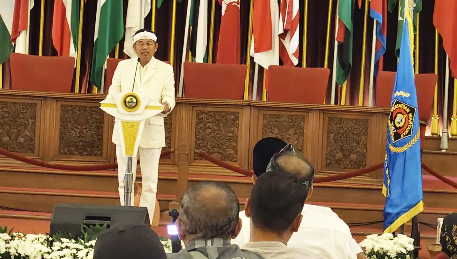 Tongkat Komando PWI Jabar Resmi Dilantik Akhmad Munir di Gedung Merdeka Kota Bandung
