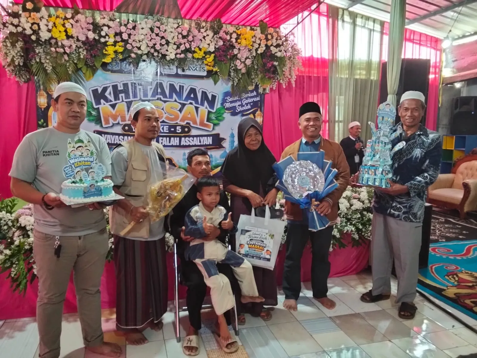 Peringati Maulid Nabi, Yayasan Darul Falah Assalyan Gandeng DPD  PPSI Kab. Bandung Gelar Khitanan Massal