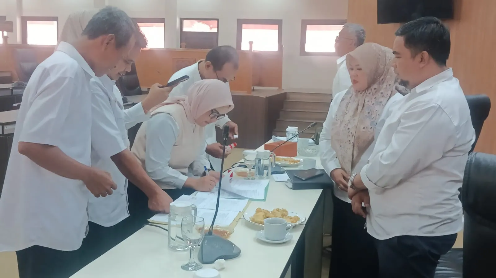 Wujudkan Pelayanan Optimal, Sekretariat DPRD Perpanjang Kontrak PPPK Paruh Waktu 
