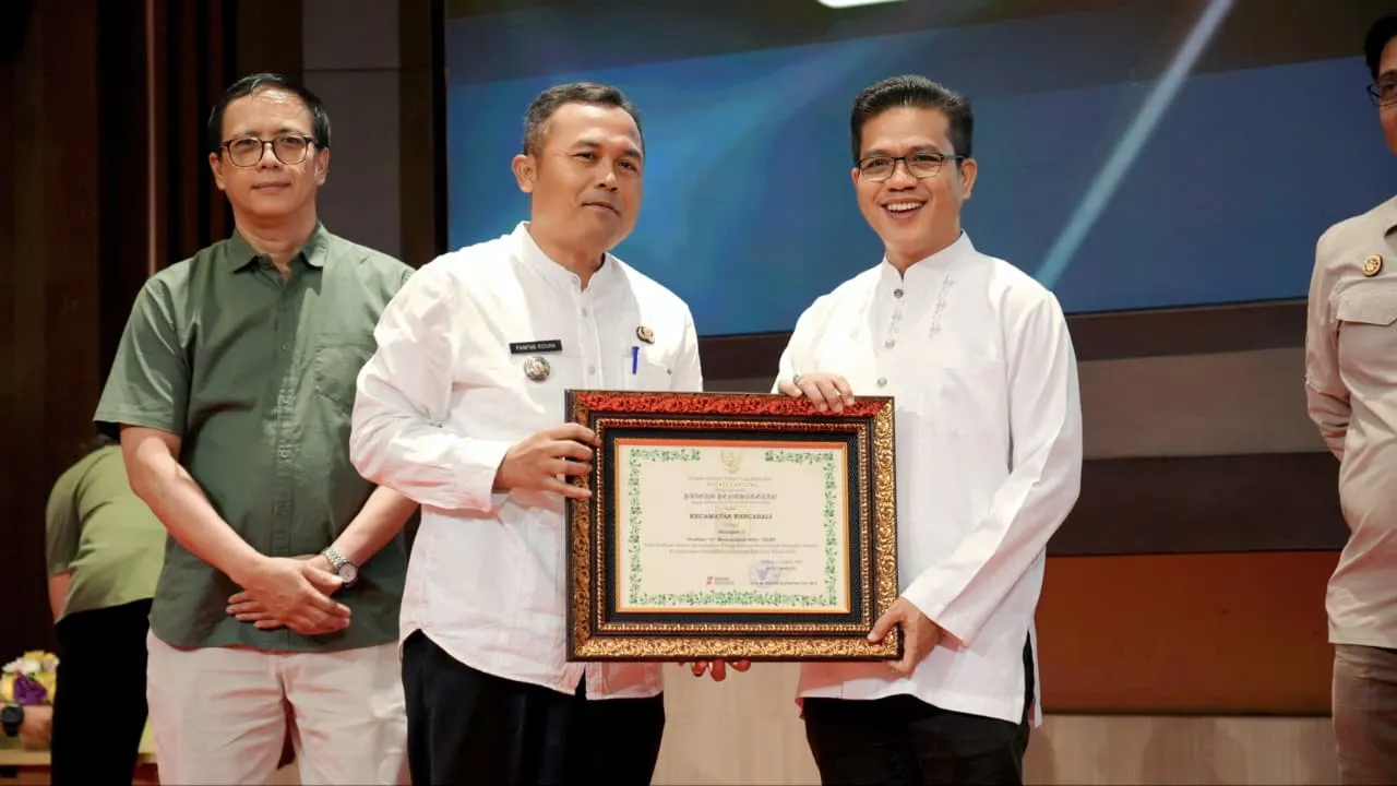 Bupati KDS Pasang Standar Tinggi! Setiap Rupiah Uang Rakyat Wajib Berbuah Manfaat Nyata