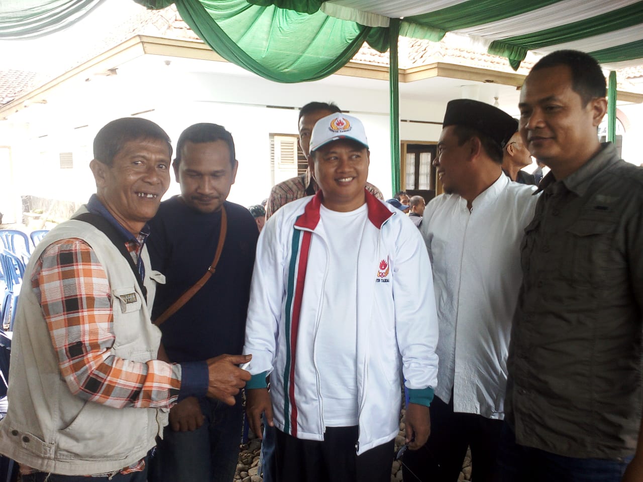 Wagub Jabar Terpilih Hadiri Syukuran Tim Relawan S25