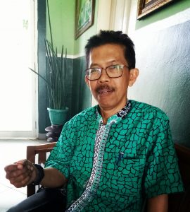Kepala SMPN 1 Cimaung kab. Bandung H. Aam Suryaman