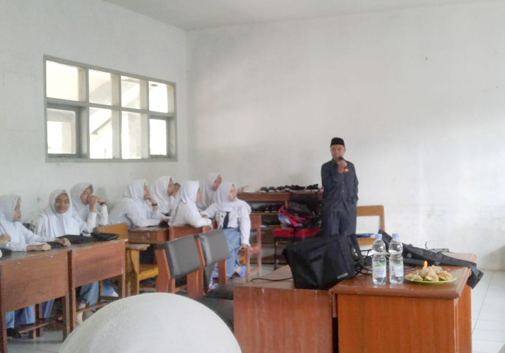 SMK Yasbu Al-Qomariyah akan Terapkan Sekolah Berbasis Pesantren