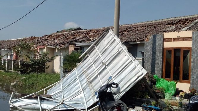 600 Rumah Rusak Akibat Angin Puting Beliung