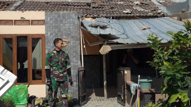 600 Rumah Rusak Akibat Angin Puting Beliung