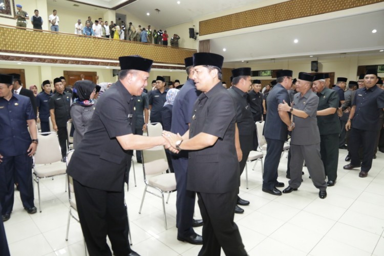 Bupati Lantik Enam Pejabat Tinggi Pratama
