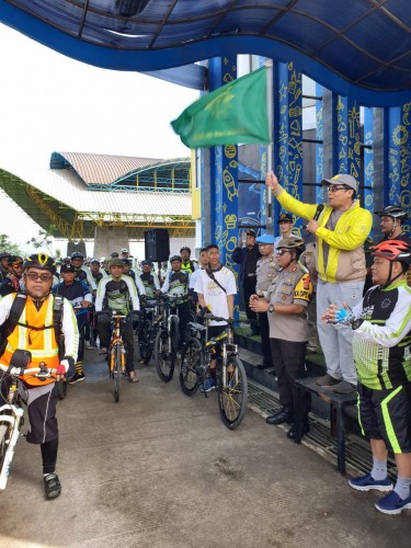 Bupati dan Kapolres Lepas Silaturrahim 300 Gowesers Persis