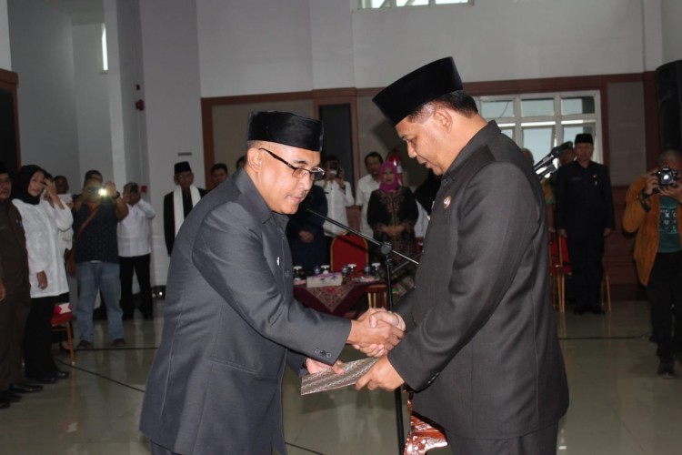 Umbara Lantik Asep Sodikin Jadi Sekda Definitif