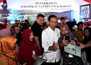 Jokowi Harap Sertifikat Lahan yang Dimiliki Rakyat Tak Beralih Fungsi
