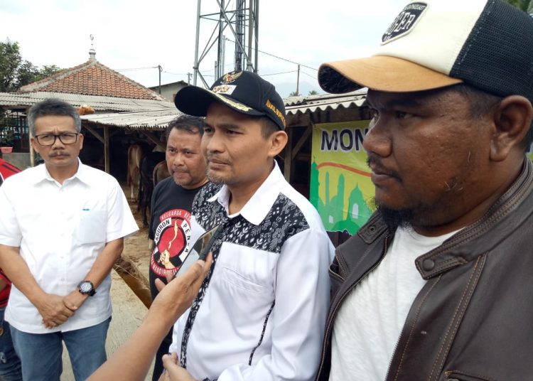 H. Gun Gun: Masyarakat Harus Gunakan Besek Saat Pembagian Daging Kurban