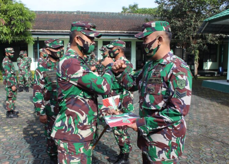 Empat Personil Kodim 0610/Sumedang Melaksanakan Tugas Satgas Apter