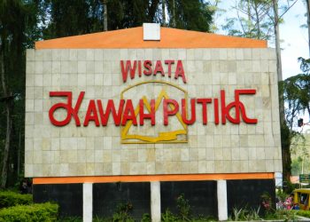 Penjual Jasa Foto di Wisata Kawah Putih Mengeluh, Terdampak Covid -19