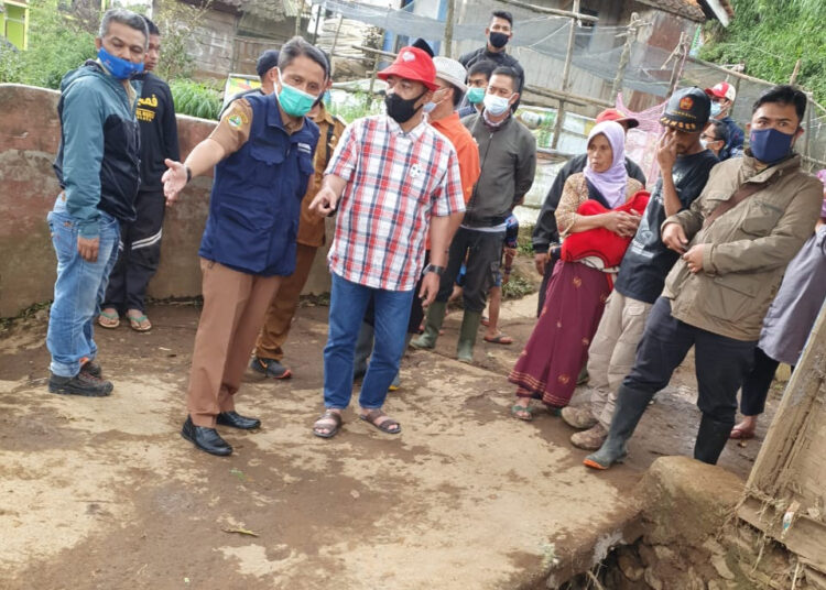 Pimpinan DPRD Datangi Lokasi Terdampak Banjir Bandang Kertasari