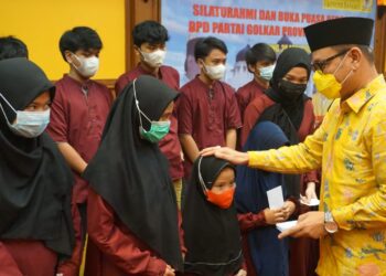 DPD Golkar Jabar Berbagi Bersama Para Anak Yatim