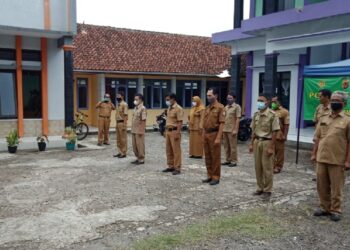 Pemdes Padamulya Laksanakan Apel Sebelum Masuk Kerja