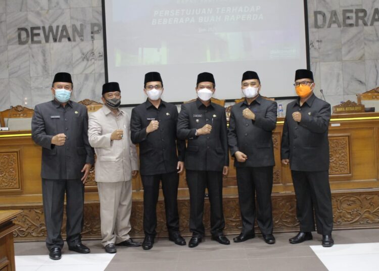 DPRD Kabupaten Bandung Setujui Raperda Ekraf dan Minol
