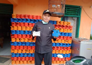 Kepala Desa Rajamandala, Enjang Jalaludin