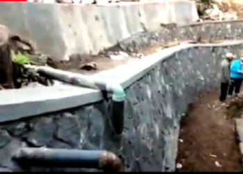 Pemerintah Desa Nusawangi Cisayong Laksanakan Pembangunan Tembok Panahan Tanah