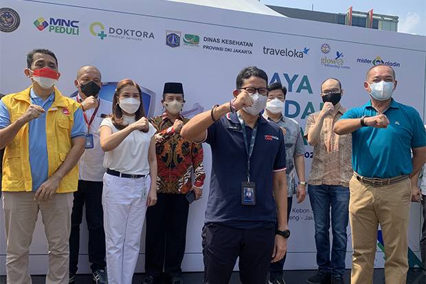 Sandiaga Uno: Vaksin Benteng Pertama Hadapi Pandemi COVID-19