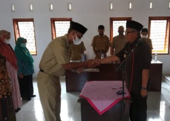 Perangkat Desa Sukamaju Dilantik