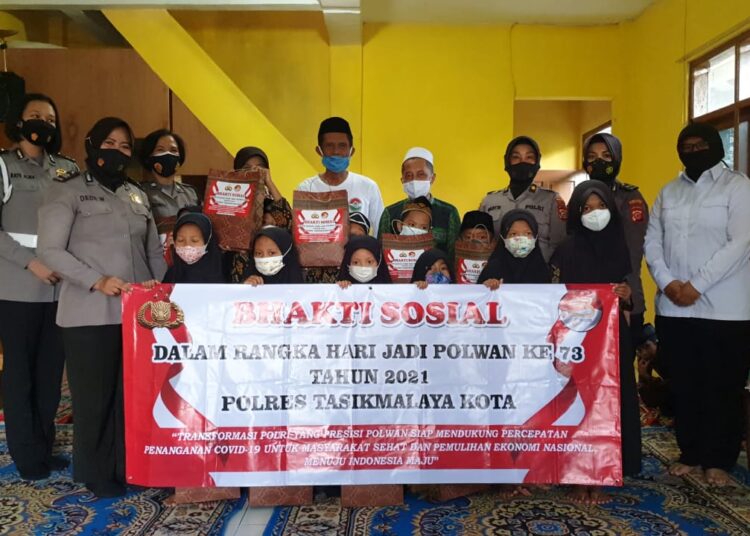 Bakti Sosial Dalam Rangka Hari Jadi ke 73 Polwan Polres Tasikmalaya Kota