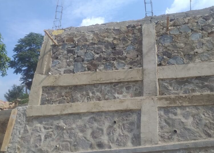 Pembangunan TPT Diduga Asal Jadi dan Langgar Undang-Undang KIP