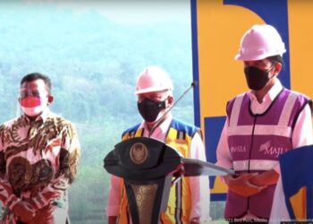 Resmikan Bendungan Kuningan, Jokowi : Bisa Mengendalikan Banjir