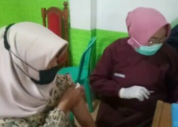 Warga Desa Tenjolaya Sudah Mencapai 45 Persen Yang Mengikuti Vaksin, Dari Jumlah Usia Wajib Vaksin 8000 Warga