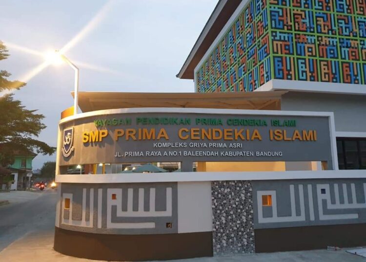 Terobosan Baru, Dalam Waktu Dekat Guru dan Siswa SMP PCI Akan Belajar Bersama Para Profesor, Doktor, dan Praktisi